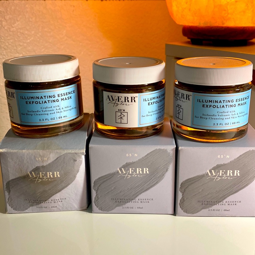 3 Averr Aglow Illuminating Essence Exfoliating Mask